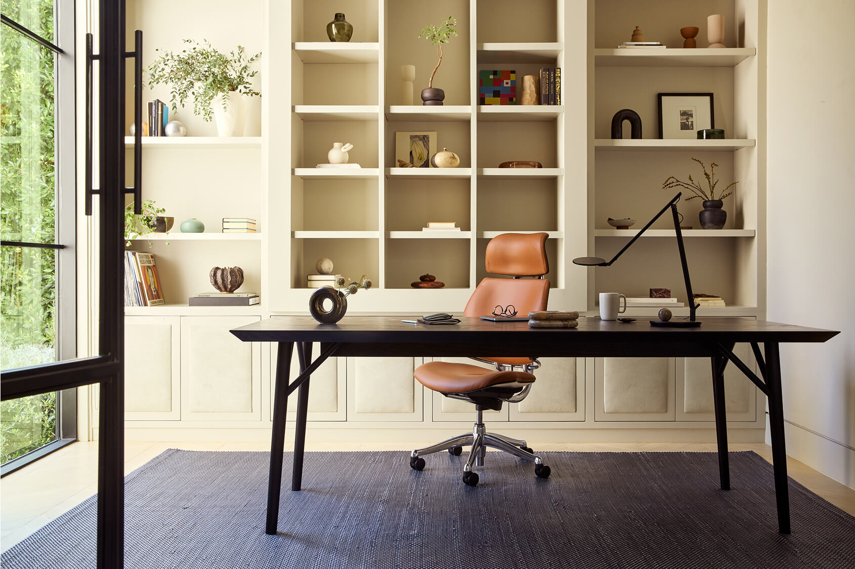 Freedom Headrest in Kvadrat Vanir textile with Graphite Frame