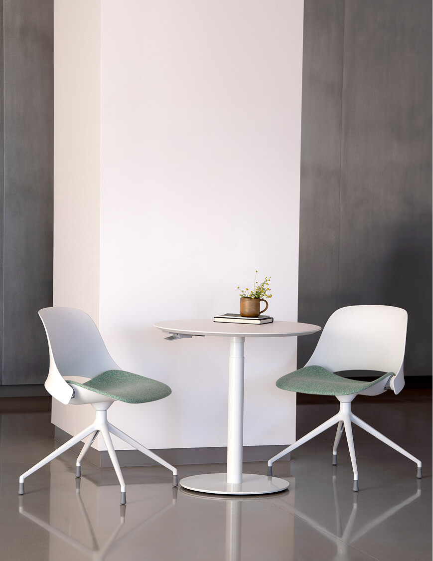 Freedom Headrest in Kvadrat Vanir textile with Graphite Frame
